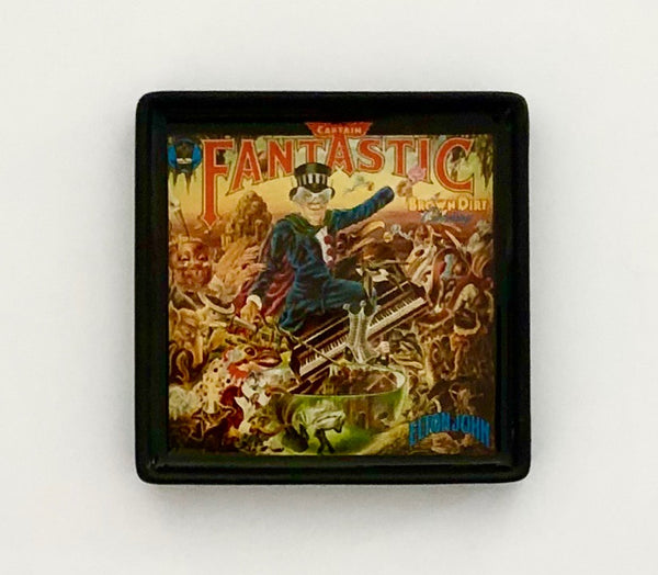 ELTON JOHN - Captain Fantastic