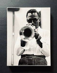 MILES DAVIS - on the horn