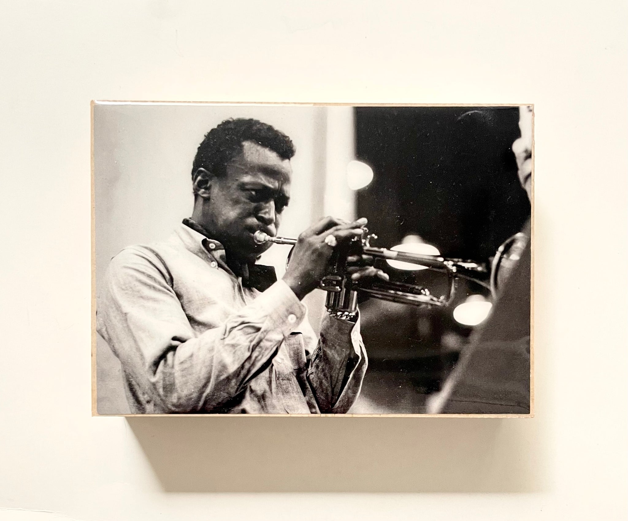 MILES DAVIS - brews one up