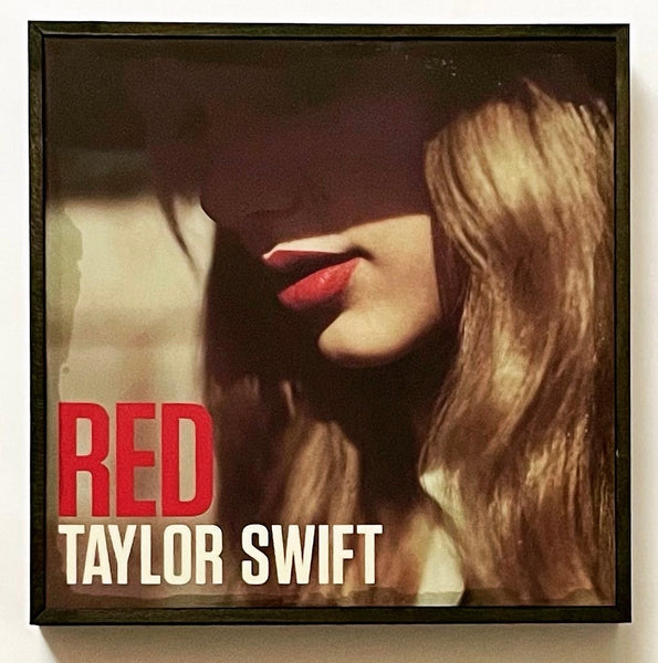 TAYLOR SWIFT - Red
