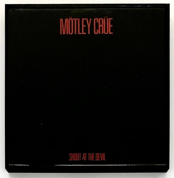 MOTLEY CRUE - Shout at the Devil